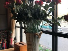 靠窗位-愉肴麻辣香锅(中山路店)
