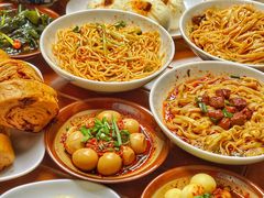 -李与白包子铺(桐梓林店)
