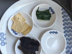 -桥香园云南过桥米线(红龙井店)