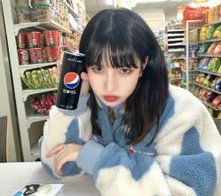 -时尚殿堂明星门店