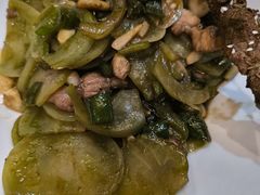 -黄泥岗·地道湖北菜(奥特莱斯店)