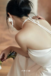 -莫兰迪婚纱摄影