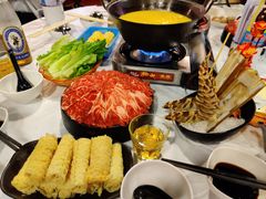 -鲜入围煮花胶鸡海鲜火锅