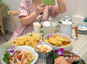本地人经常吃的九年老店，一次就能吃到六国料理
