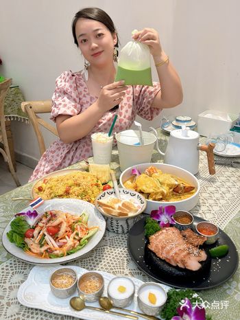 本地人经常吃的九年老店，一次就能吃到六国料理