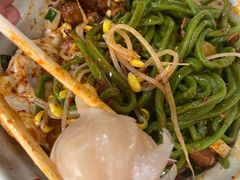 精瘦肉臊子面-手擀菠菜面(西康路店)