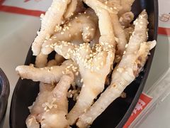 沙姜鸡脚-黄师奶甜品店