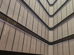 -上海虹桥中心爱琴海亚朵S酒店