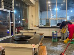 -重庆风光老灶火锅城(同德广场店)