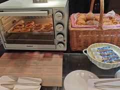 -上海西藏大厦万怡酒店Momo Cafe(徐汇店)