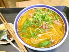 -云阿蛮云南生烫牛肉米线(奉贤路店)