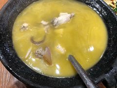 -老滇山寨•云南特色菜•地方菜•民族风情歌舞表演(金碧店)