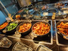 自助取餐区-月色西餐厅·海鲜刺身·烧烤(科学城保利郡雅酒店)