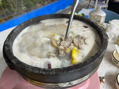 -墨脱石锅椰子鸡•海鲜糟粕醋(榆亚路店)