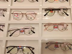 -荣视医眼镜(老车站店)