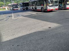 -佘山地铁站-停车场