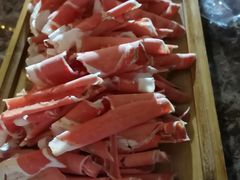 牛眼肉-洞穴餐厅