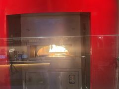 -城市大道红炉披萨烘焙坊