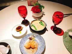 一口鲍鱼酥-三号黄浦会Canton Table