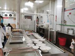 大堂-汪家馄饨(集庆路店)