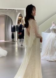 -艾米丽婚纱礼服