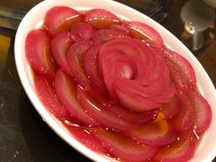 红酒雪梨-丫头记(新村店二部)