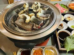 -围炉肉舍•炭烤活鳗•丹东海鲜烤肉(步行街店)