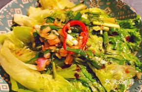 Warm Stir-fried Lettuce
