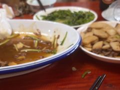-芦茨金富饭庄·25年老字号·专做稻草鸡