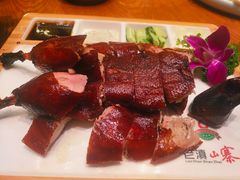 -老滇山寨•云南特色菜•地方菜•民族风情歌舞表演(经开区店)