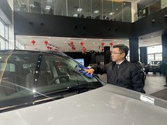 -奔驰上海利星(七宝店)