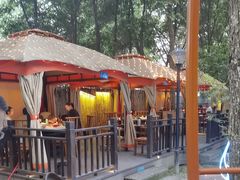 -二荆条·蜀鲜汇城市森林火锅