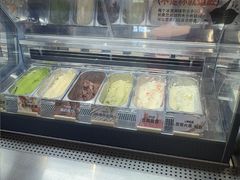 -极拉图·现制冰淇淋(大卫城店)