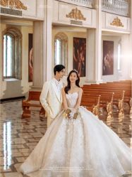 -雪中彩影婚纱摄影·微光艺术中心