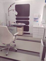 -唯儿诺儿童医院·儿科·眼科·口腔(海岸城店)