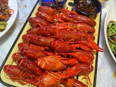 -肥肥虾庄·金牌油焖大虾(首义路店)
