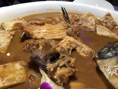 -阿三鱼头泡饼·家常菜