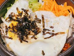 传统石锅拌饭-·缸桶屋·韩式牛肋条自助烤肉(西湖D11店)