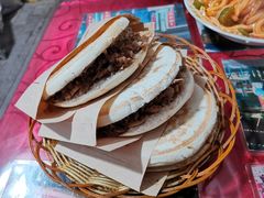 肉夹馍-吕家米皮