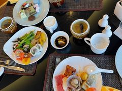 -怡豪大饭店·银顶旋转餐厅