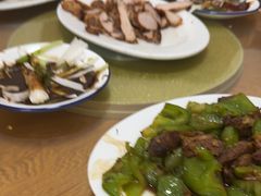 -铁东熏肉大饼铺老二马路黑牌子