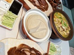 -阿瓦山寨·湘菜现炒·剁椒鱼头王(咸阳总店)