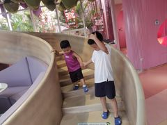 -水桶王国主题餐厅·聚会·生日派对·亲子活动·家庭套餐(亚龙湾希尔顿店)