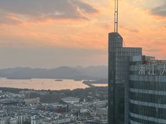 -Hi City·城市之巅