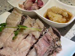 手抓羊肉-马老六清真餐饮(西站店)