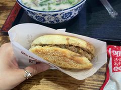 羊杂汤-穆得·老周家牛肉烧饼(普利街店)