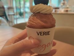 -VERIE BAKEHOUSE