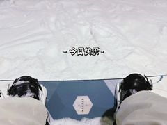 -乔波室内滑雪场