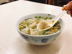 小馄饨-黄阿姨锅贴大王(万航渡路店)