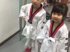 -健成运动中心·体适能跆拳道少儿格斗体考跳绳
